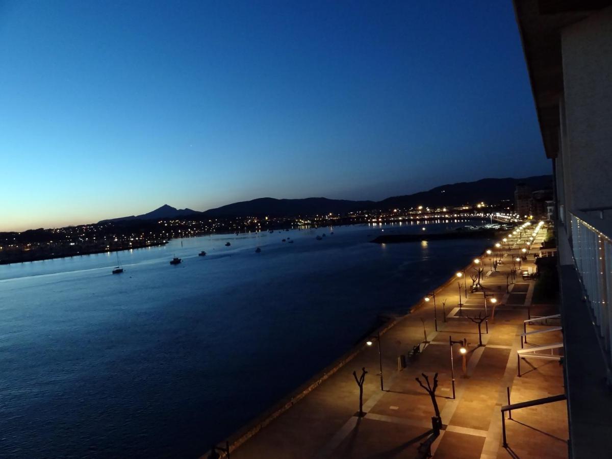 Apartamento Txingudi By Basquelidays Hondarribia Exterior foto